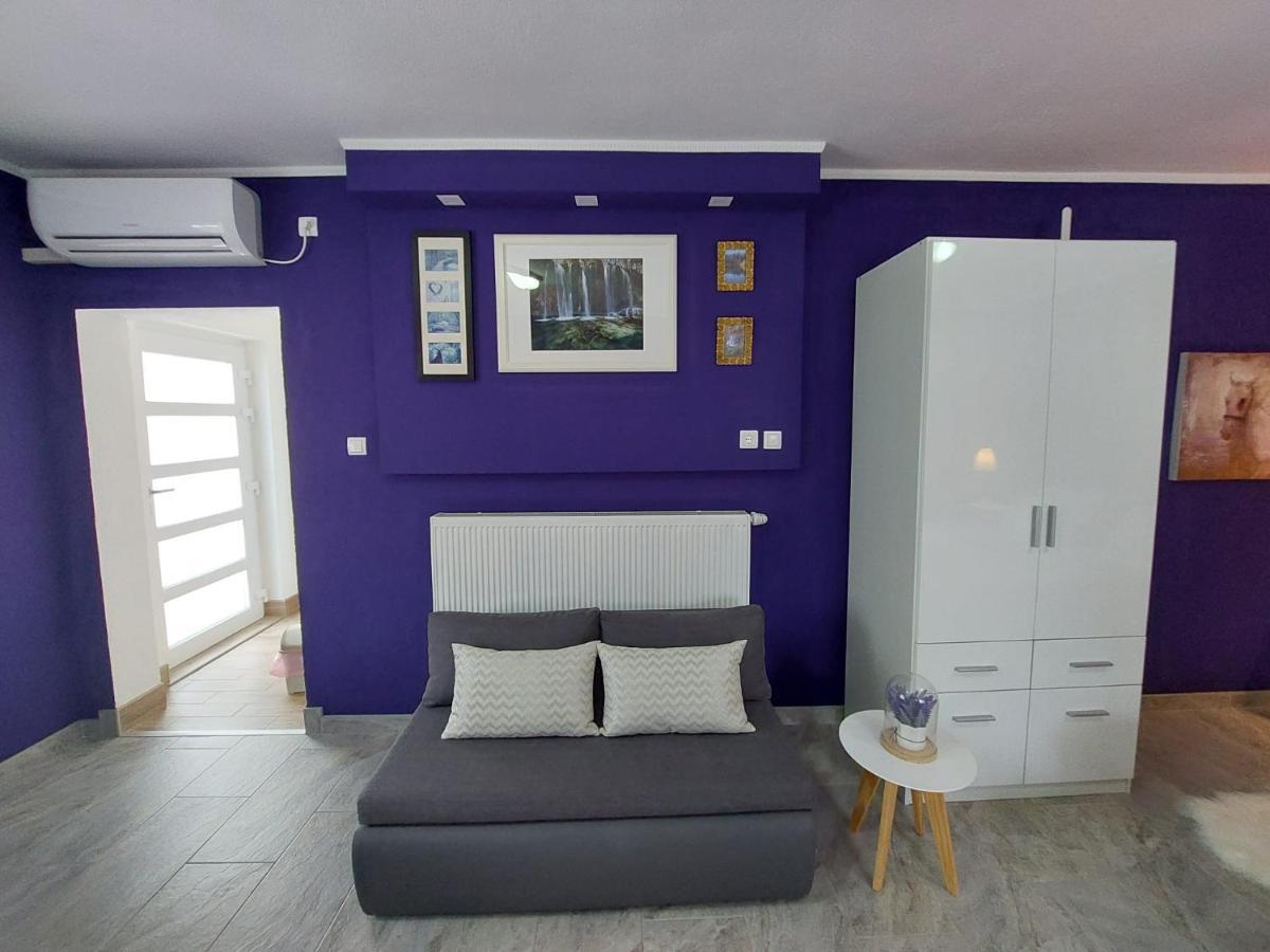 Studio Apartman Marta Кореница Екстериор снимка